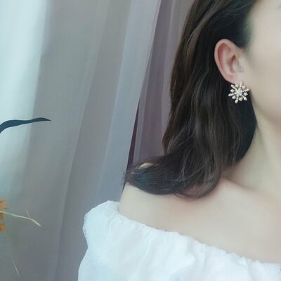[925銀針]雪花狀甜美珍珠耳環