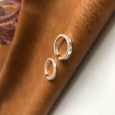 [S925純銀]錫金箔不規則凹凸面紋開口指環