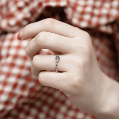 [925純銀]簡約推拉設計月光石戒指