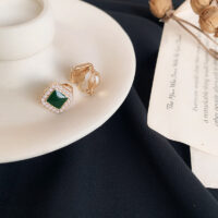 [鋼針]復古珍珠小香風耳環 - 5號 綠色 軟墊耳夾