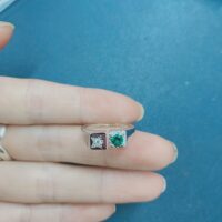 [925純銀]紅綠寶石開口戒指 - 绿白款
