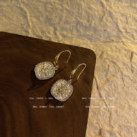 [925銀針]高級感方形珍珠耳環 - HSLE3384金