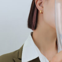[316L鈦鋼]輕奢小巧C形耳環 - F552 金色耳环