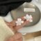 [925銀針]獨特的珍珠花朵耳環 - 淡粉色