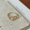 [925純銀]小眾設計珍珠戒指 - 不规则几何珍珠戒指-黄金色, 开口可调节