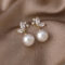 [925銀針]氣質鋯石蝴蝶珍珠耳環 - A 白色