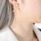 [316L鈦鋼]仿珍珠花朵耳環F752 - F752-金色耳环